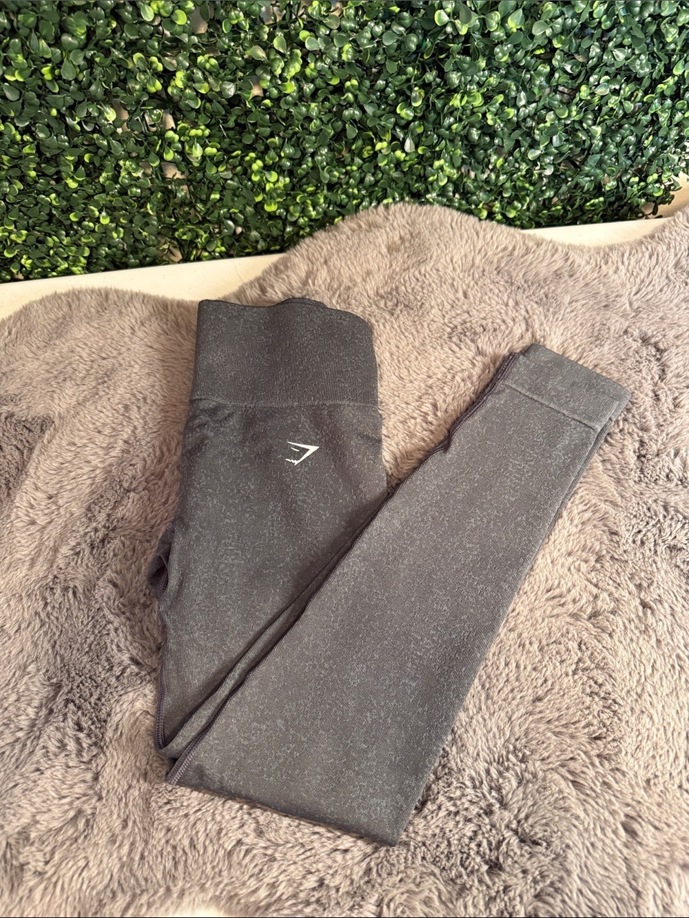 Gymshark High-Waist Leggings in Charcoal Gray size small